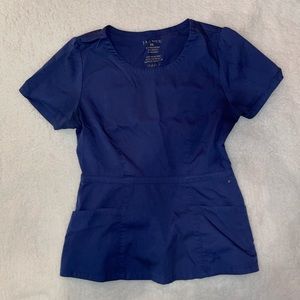 Jaanuu Scrub Set